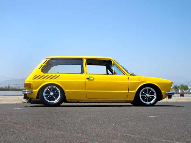 1975 Volkswagen Brasilia on EMPI Sprint Stars